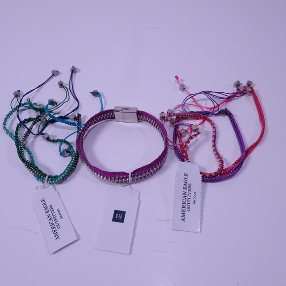AEO American Eagle Outfitters Gap Rainbow Friendship Bracelet Set NWT $42 - Picture 5 of 8